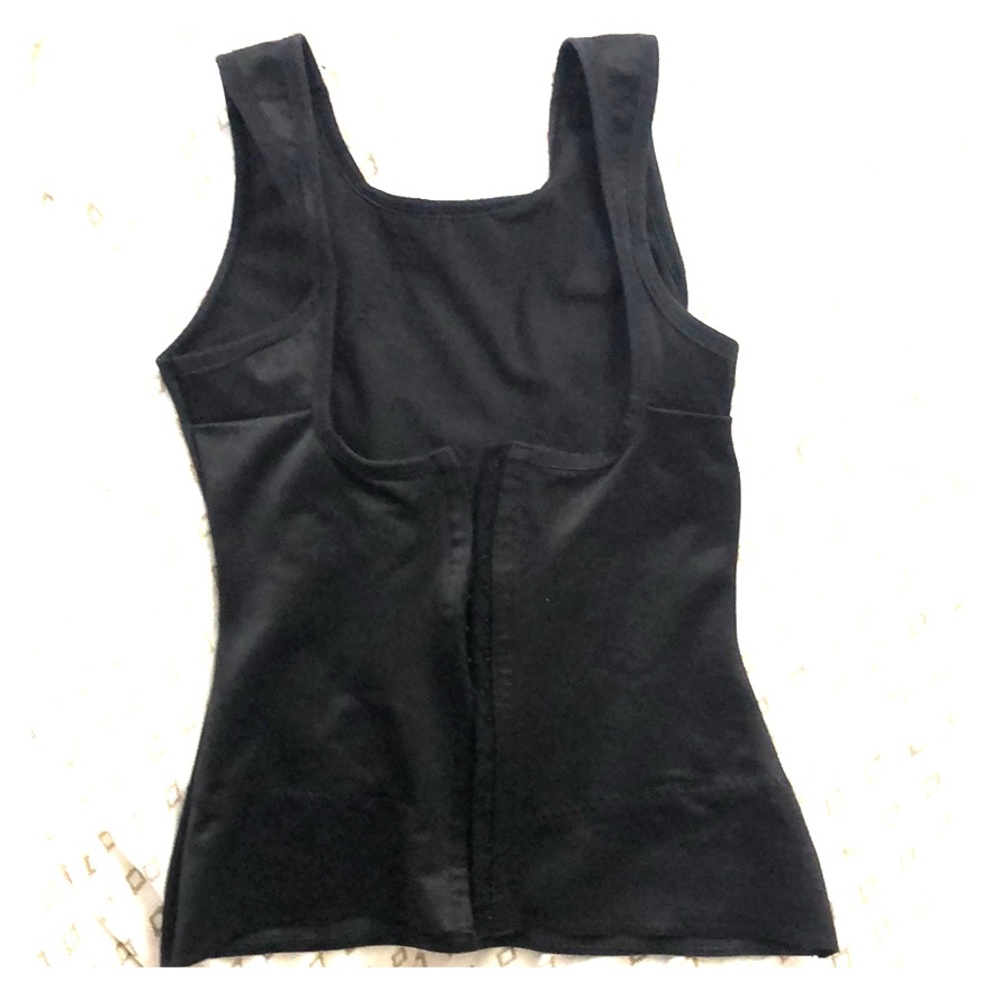 Waist trainer, body shaper, slimmer, body wear